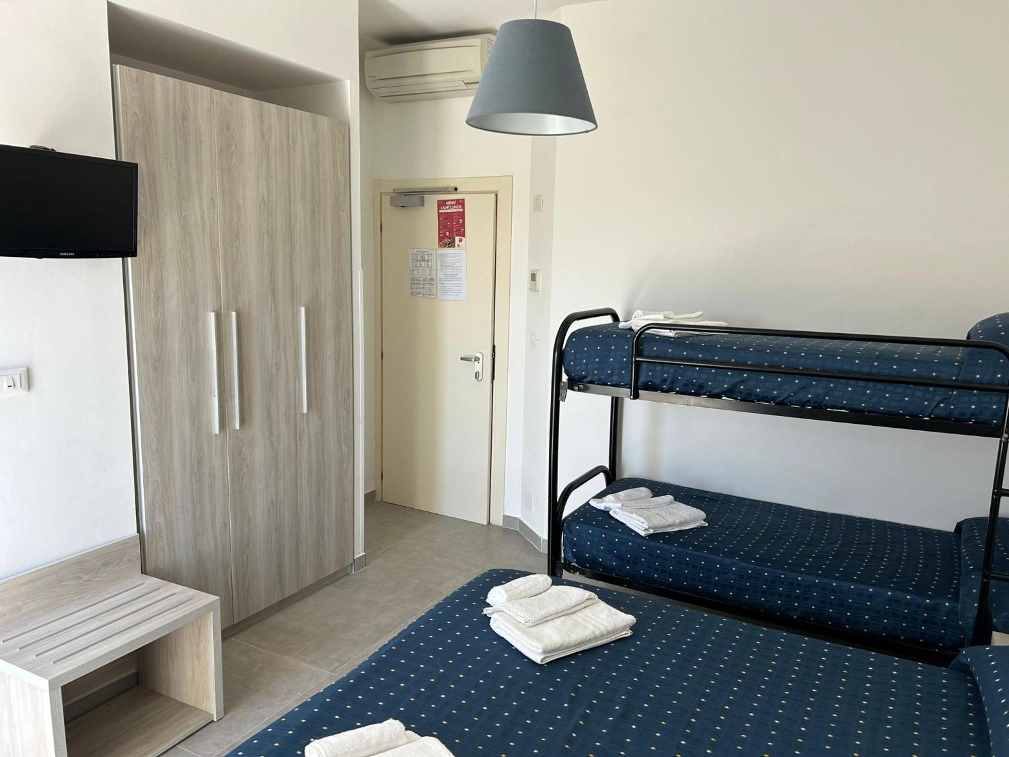 Hotel Concorde Беллария-Иджеа-Марина Экстерьер фото
