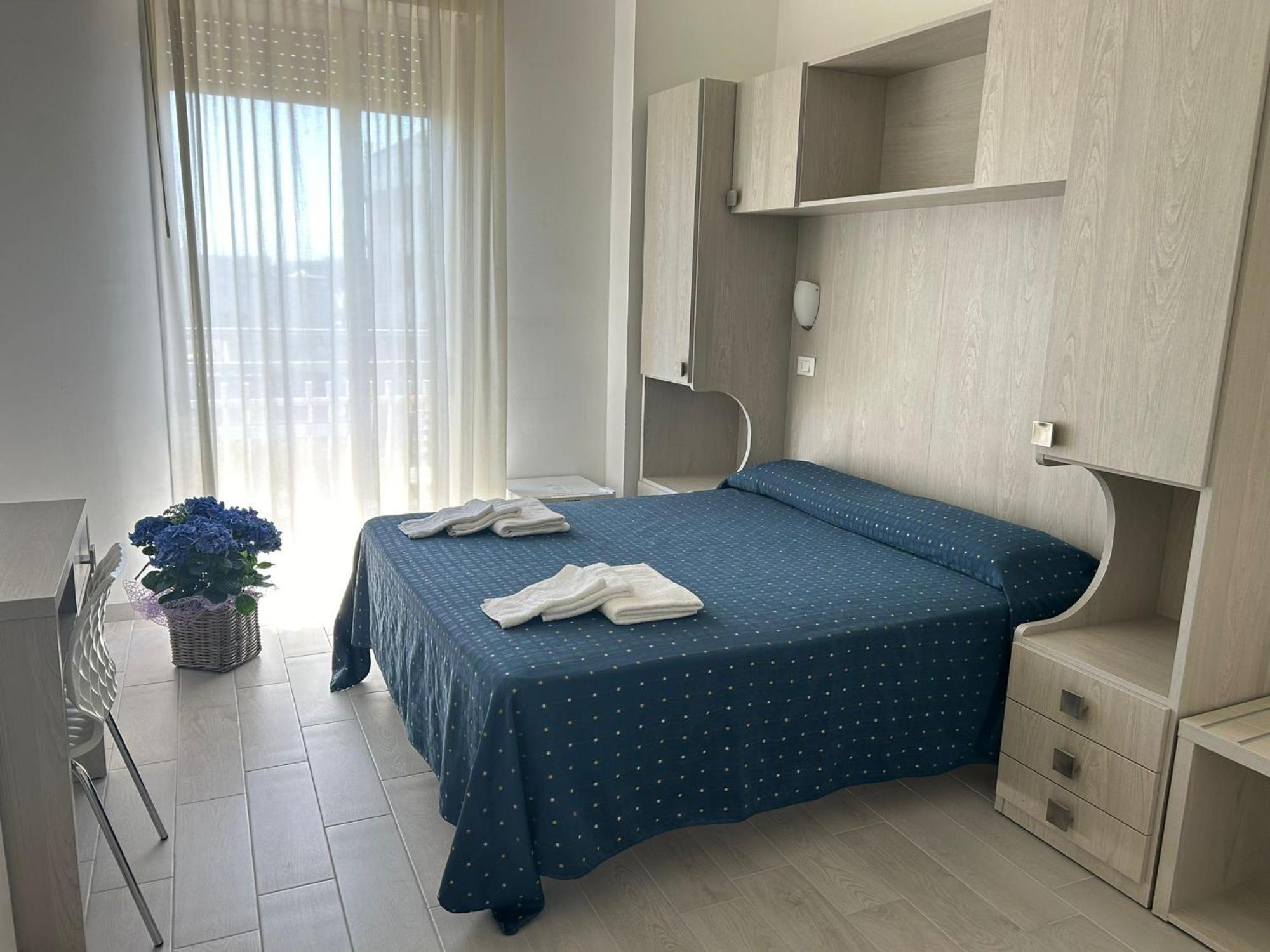 Hotel Concorde Беллария-Иджеа-Марина Экстерьер фото